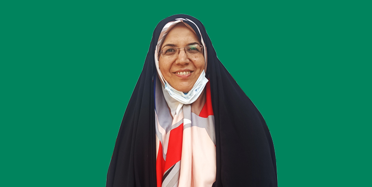 سهیلا رستمی-پیامهای آسمانی سه پایه