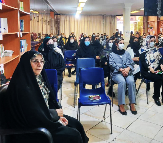 جلسه انجمن و اولیا دبیرستان سلام سلیمه